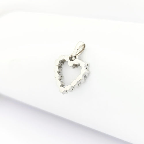 Pendentif Pendentif cœur en or blanc et diamants 58 Facettes 29793
