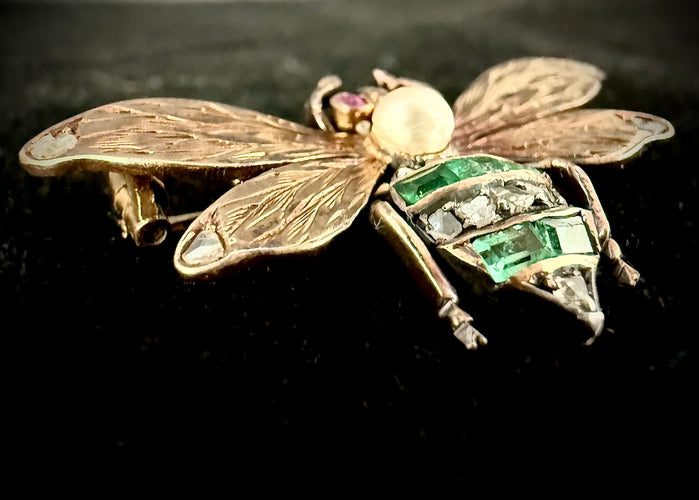 Brosche Alte Brosche Biene in silber auf Gold 58 Facettes