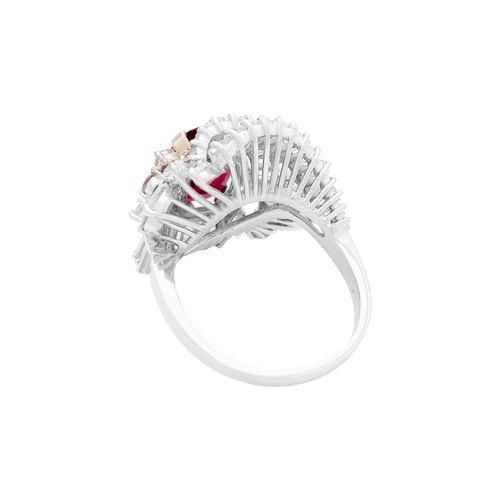 Bague 56 Bague jupe rubis, diamants, platine. 58 Facettes 34673