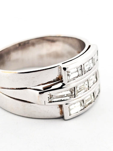 Bague 61 Bague en or blanc sertie de diamants taille baguette 58 Facettes