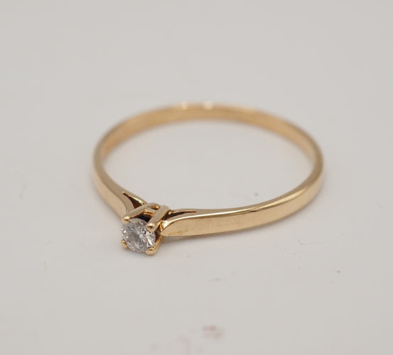 Bague 53.5 Solitaire or jaune diamant 58 Facettes