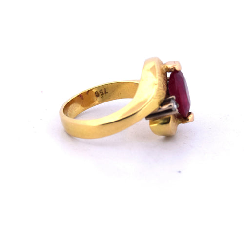 Bague 56 Bague vintage en or jaune avec rubis et diamants 58 Facettes