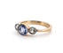 Bague 58 Bague en or jaune 18 carats ornée d'un saphir de Ceylan naturel résistant à la chaleur et de diamants de vieille mine. 58 Facettes