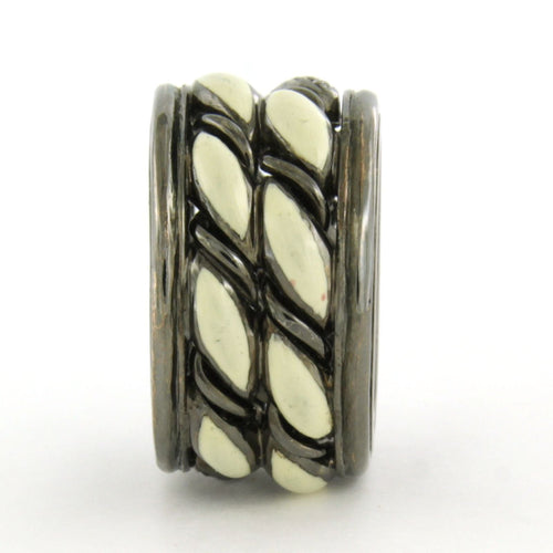 Bague 52 Maria Garcia Cassetti - Bague en or avec rhodium noir, émail et diamants 58 Facettes