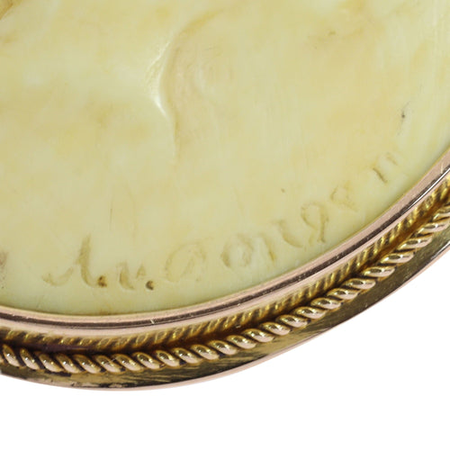 Broche Broche camée portrait en ivoire signée A. v. Dongen en or, vers 1900 58 Facettes 25321-0183