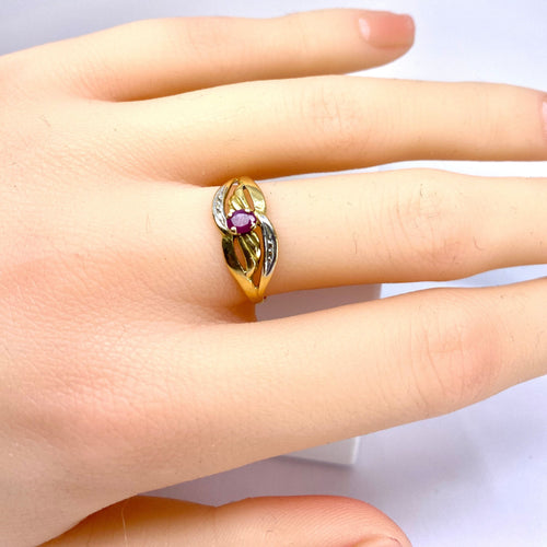 Bague 54 Bague or jaune et rubis 58 Facettes AB515