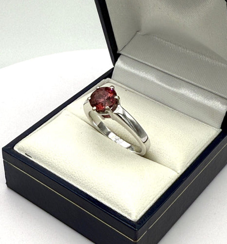 Bague 55 Solitaire or gris spinelle rose 58 Facettes