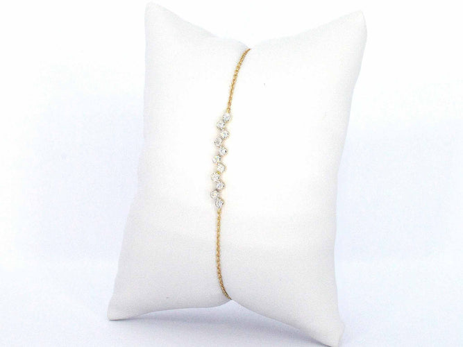 Bracelet Bracelet en or jaune avec diamants 58 Facettes 2359