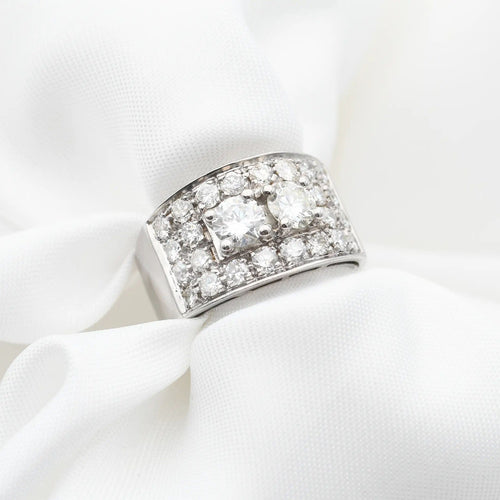 Bague Bague en or blanc sertie de diamants de 1,64 ct 58 Facettes 14564