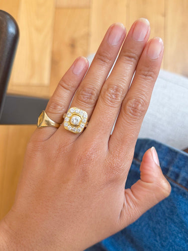 Bague 51 Bague Pompadour en or jaune 18 carats et diamants 1,90 ct 58 Facettes