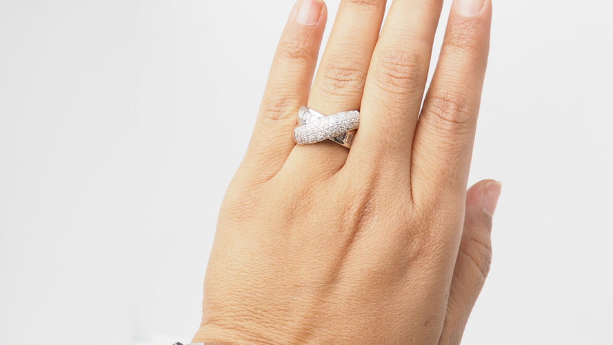 Bague 56 Bague croisée en or blanc et diamants 58 Facettes 32589