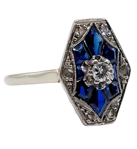 Bague 59.5 Bague marquise art deco or blanc 18k diamant et sapphires calibrés (circa 1930) 58 Facettes A05092
