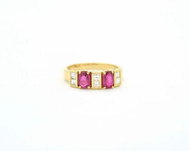 Bague Bague en or jaune avec rubis et diamants 58 Facettes 9879