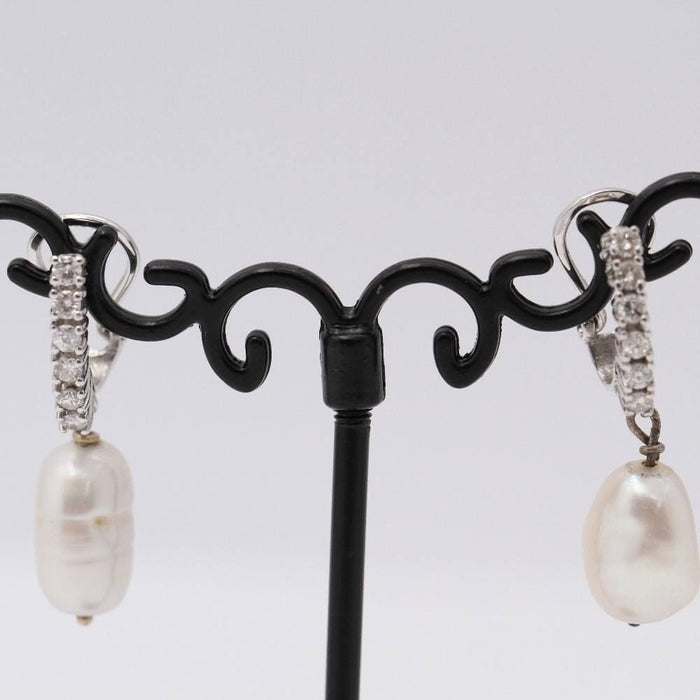 Boucles d'oreilles Boucles d'oreilles avec perles baroques et diamants 58 Facettes D359537JC