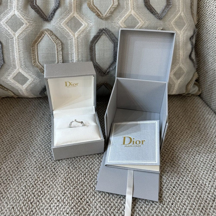 Bague 50 Dior - Bague "Bois de Rose" Or Gris Diamants 58 Facettes