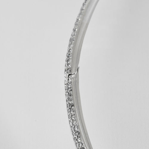 Collier Collier torque or gris et diamants 58 Facettes 250176