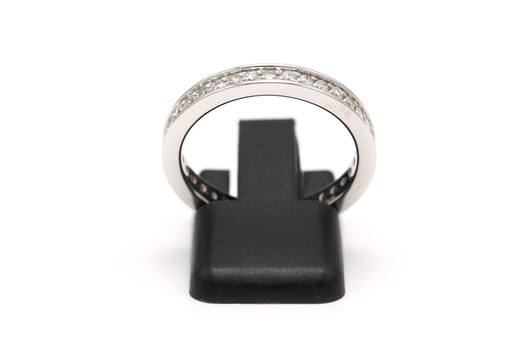 Bague 55 Alliance américaine contemporaine en or blanc sertie de diamants 58 Facettes 22185