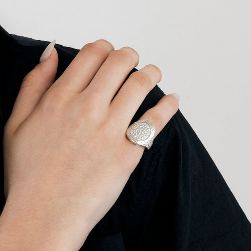 Bague 49 BULGARI – Bague Or blanc Diamants 58 Facettes