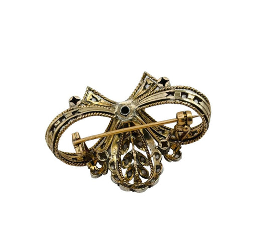 Broche Broche au design vintage, or jaune, argent et diamants. 58 Facettes 50143