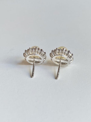 Boucles d'oreilles Boucles d'oreilles en or blanc 18k perles et diamants 58 Facettes