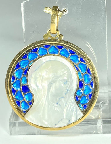 Pendentif Médaille or, nacre et émail 58 Facettes 310