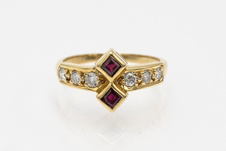 Vintage gouden ring met robijnen en diamanten, circa jaren 1970 