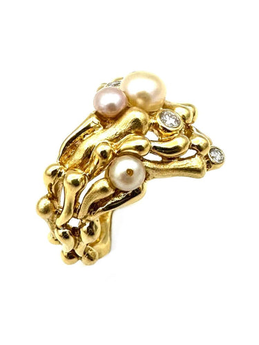 Bague 55 GILBERT ALBERT. Bague en or jaune, perles et diamants 58 Facettes