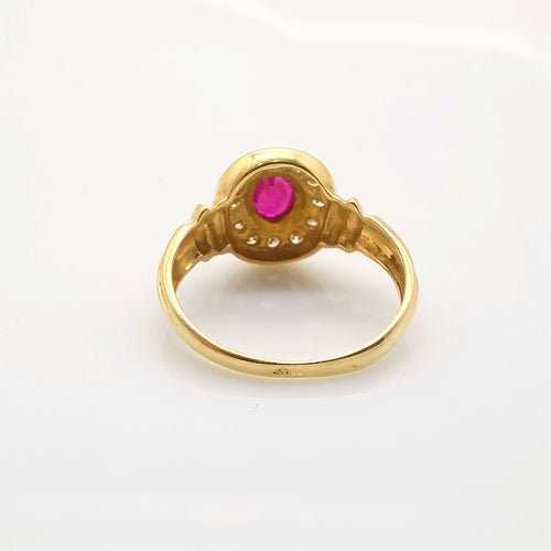 Bague 48 Bague or rubis & diamants 58 Facettes