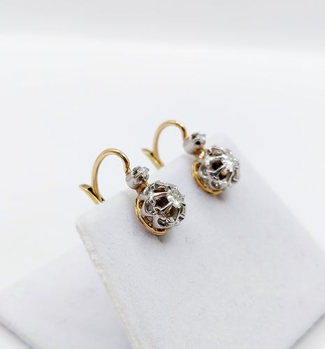 Boucles d'oreilles Dormeuses or jaune, diamants taille ancienne et diamant taille rose (circa 1900) 58 Facettes A05647