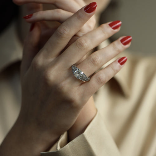 Bague 59 Solitaire Style Art Déco en Platine – Diamant Coussin 2.73 ct H-SI1 – HRD – Taille 59 – Mise à Taille Offerte 58 Facettes FB10852