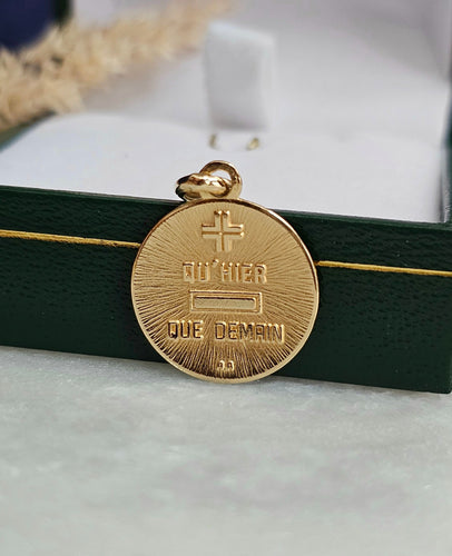 AUGIS - Kjærlighetsmedalje i gult gull