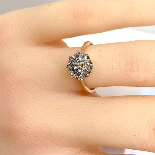 Bague 51 Bague marguerite en or jaune et diamants 58 Facettes AB618