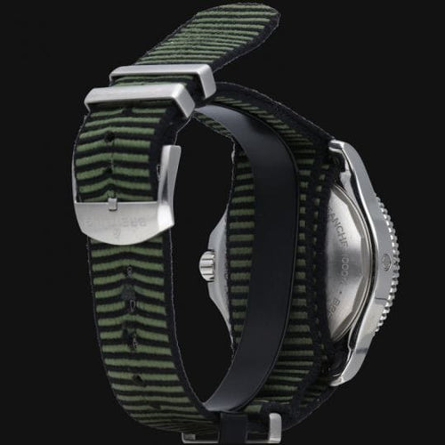 Montre Breitling Montre Superocean 44 Outerknown 58 Facettes MT43160