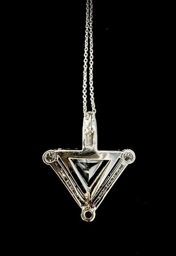 Anhänger aus Weißgold mit blauem Diamant im Dreieck, 4,50 Karat 