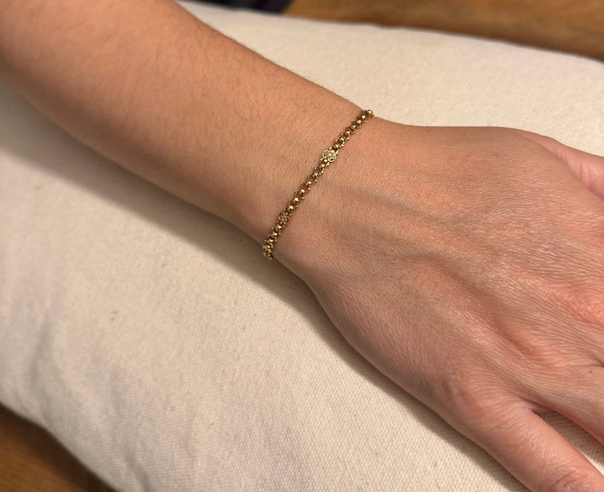 Armband aus Roségold und Perlen