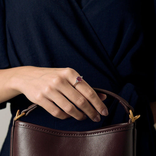 Bague 54 Bague en Or blanc rubis et diamants 58 Facettes LJ25-302