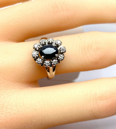 Bague 54 Bague marguerite en or blanc, saphir et diamants 58 Facettes AB576