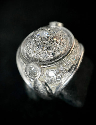 Bague 53 Bague dôme or blanc avec pavage de diamants 58 Facettes