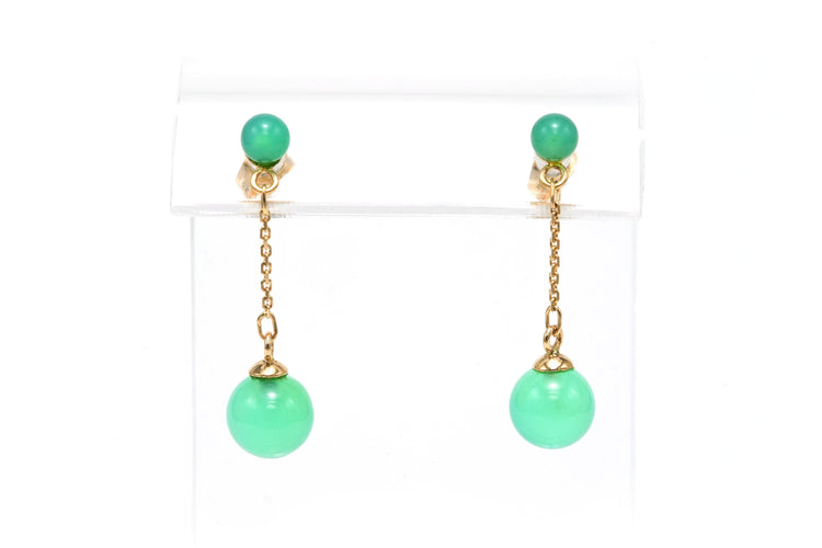 Contemporary earrings in 14-carat yellow gold set with jade 