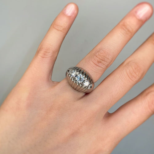 Bague Bague - Platine et Diamants 58 Facettes 240010R