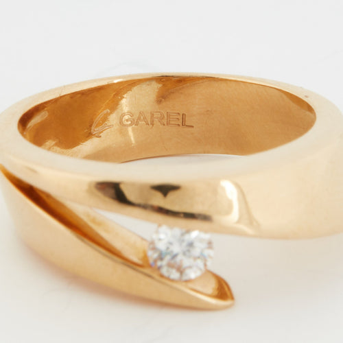 Bague 51 GAREL - Bague solitaire diamant or jaune 58 Facettes REF 11012/19