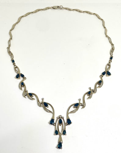 Collier Collier or rose clair, diamants et saphirs 58 Facettes