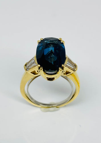 Bague 51 Bague en or jaune ornée d'un saphir naturel de 6,72 carats et de diamants taille trapèze 58 Facettes E20