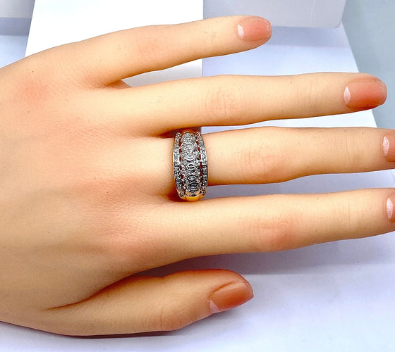 Anel jonc em ouro amarelo e diamantes 