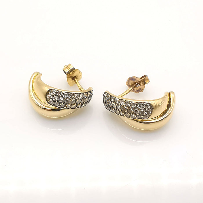 Ohrringe aus Gold und Diamanten