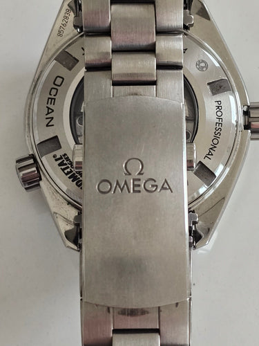 Montre OMEGA - Montre Seamaster Planet Ocean 58 Facettes