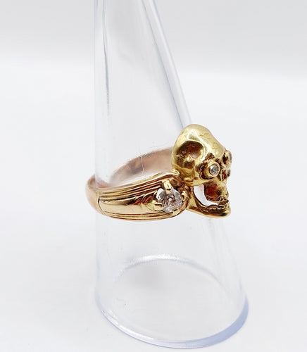 Bague 56.5 Bague momento mori antique or jaune 14k tête de mort et diamants taille anciennes 58 Facettes A05056