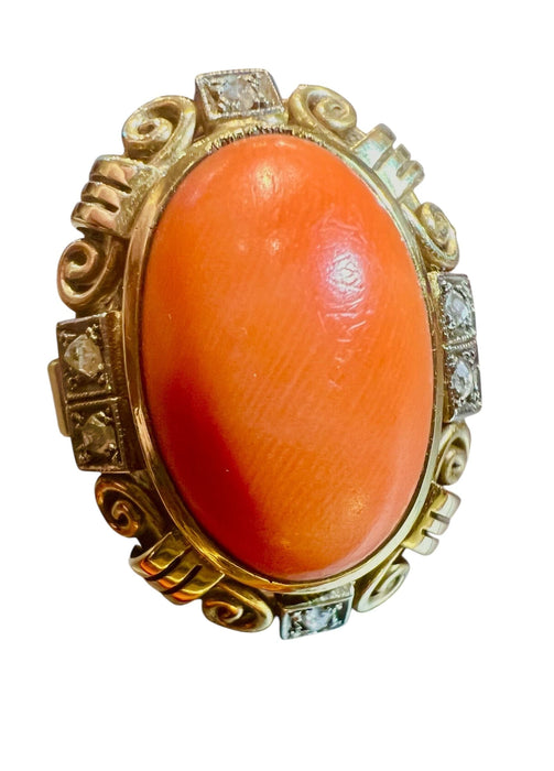 Bague 59 Bague 1940 or jaune cabochon corail et diamants taille ancienne 58 Facettes 7204 A