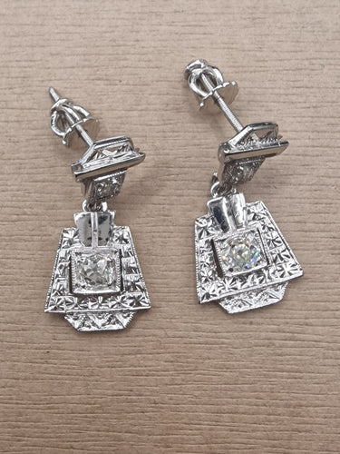 Boucles d'oreilles Boucles d'oreilles pendantes antiques en or blanc du début des années 1900 58 Facettes