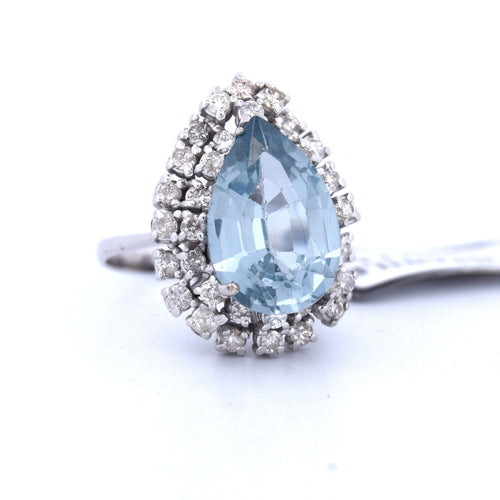 Prsten z bílého zlata s akvamarínem a diamanty 